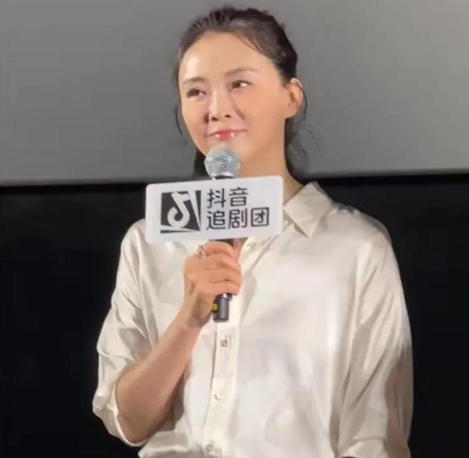 戏苹果肌清晰可见小肚子突出头发稀疏不朽情缘电子游戏豪门阁太王艳复出拍